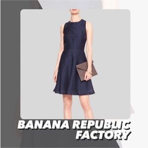 GUC Banana Republic Factory Shadow Striped Dress